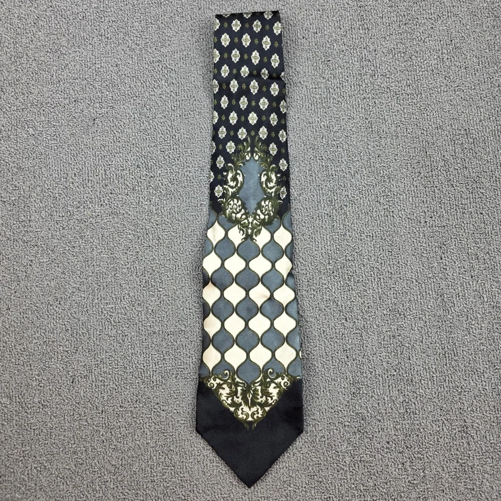 Georgio Gentelli Uomo Necktie Mens Black Baroque Medallion Silk Hand Made OS